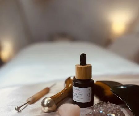 Ellie Reid - Mind + Body + Skin