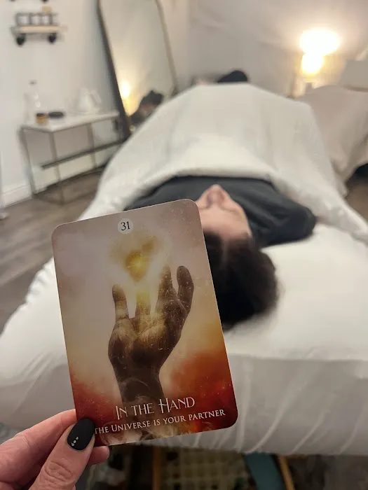 Ellie Reid - Mind + Body + Skin Picture 5