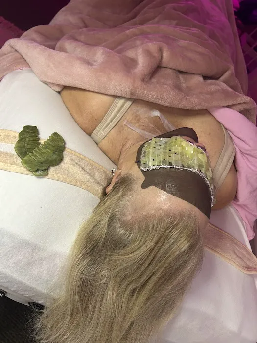 JVEsthetics Spa - Facials + Lash Lifts Picture 2