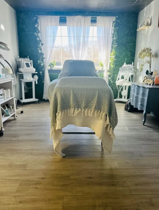 JY Glow Esthetics Picture 3