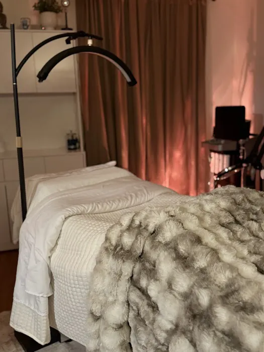 Skin With Talia Picture 9