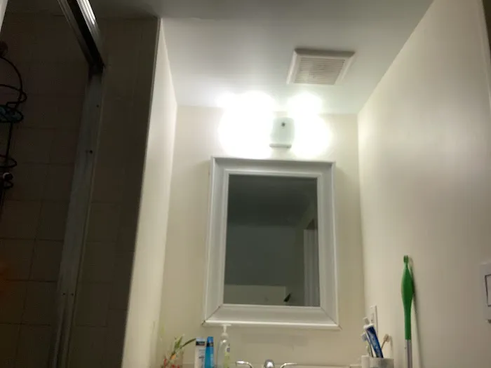 The Vanity Room NY Picture 2