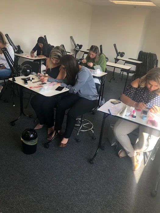 Michelle Santos - Aesthetic Picture 4