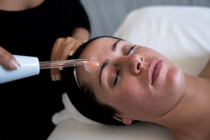 Glow Ahead Skin Lab Picture 1