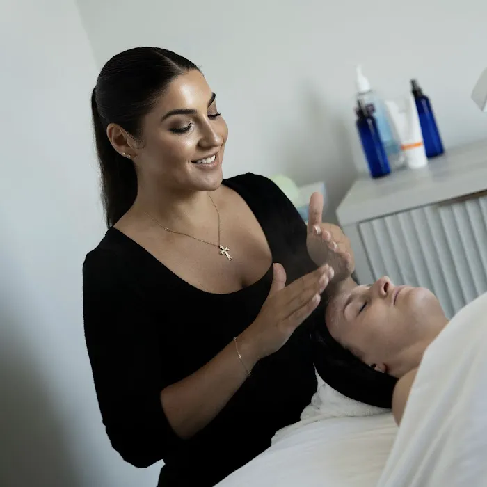 Glow Ahead Skin Lab Picture 4