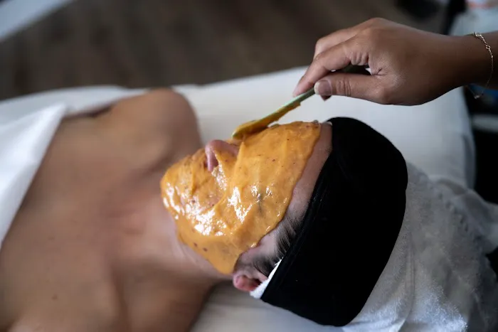 Glow Ahead Skin Lab Picture 6