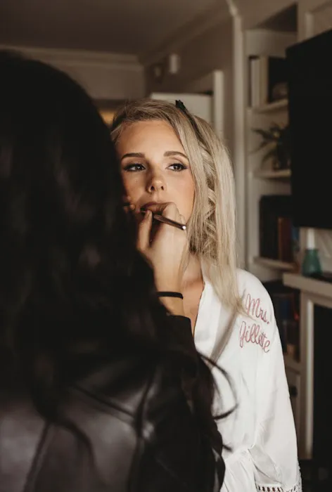 Nikki Roth Studio Picture 7