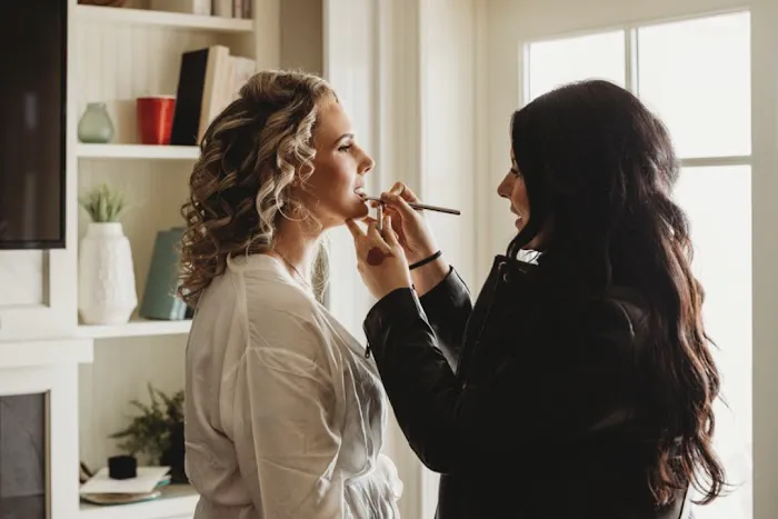 Nikki Roth Studio Picture 9