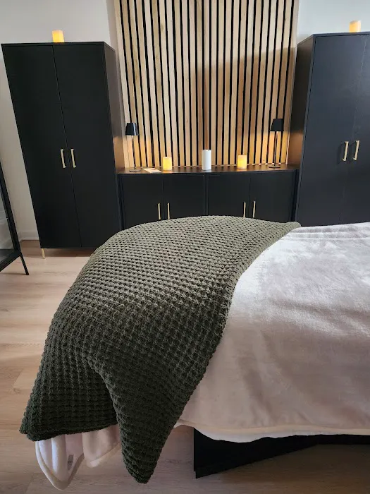 Purple Lotus Beauty Co. Picture 7