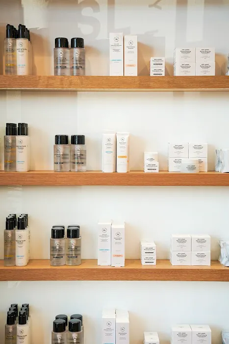 Skin Laundry - Legacy Place Picture 6