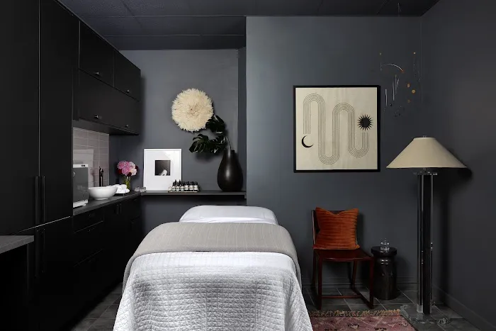 Beauty Muse Picture 3