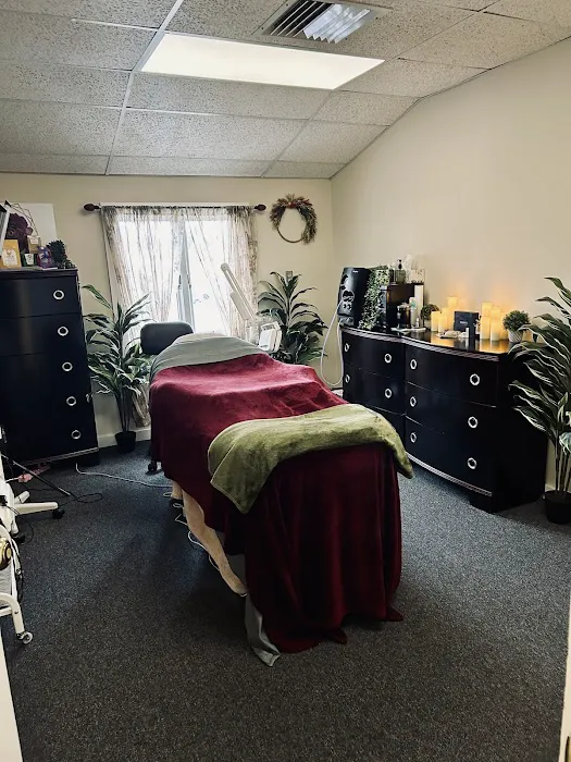 Jordyn Warren Esthetics Picture 2