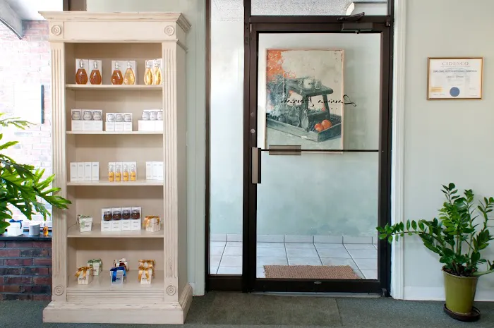 Lavinia Borcau Skin Care Picture 5