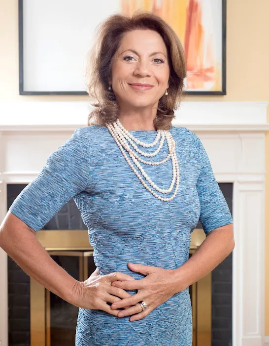 Lavinia Borcau Skin Care Picture 10