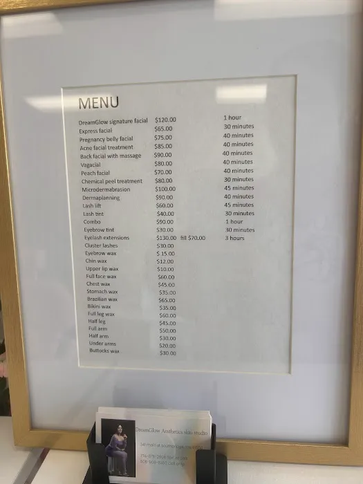 DreamGlow Aesthetics skin studio/photography Picture 1