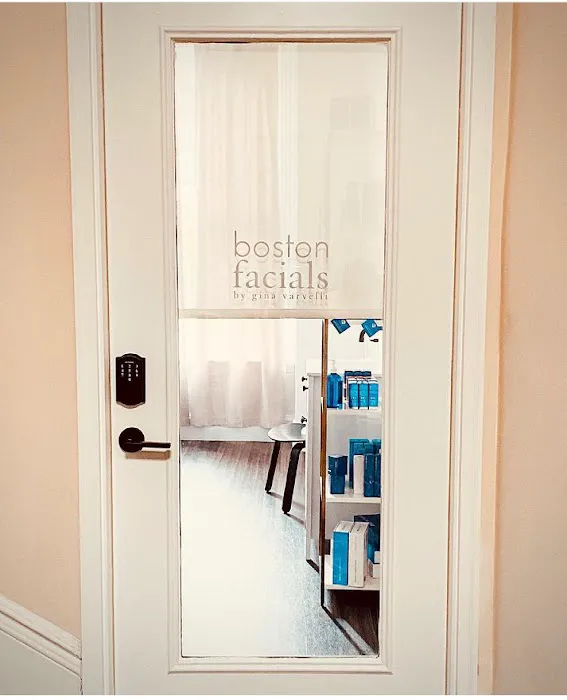 Gina Varvelli Studio Picture 1