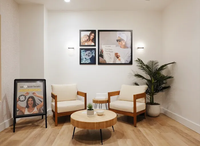 Skin Laundry - Newbury Street Picture 1