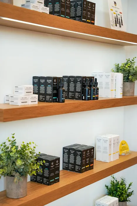 Skin Laundry - Newbury Street Picture 4