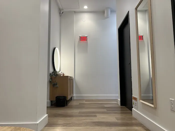 Skin Laundry - Arsenal Yards Picture 6