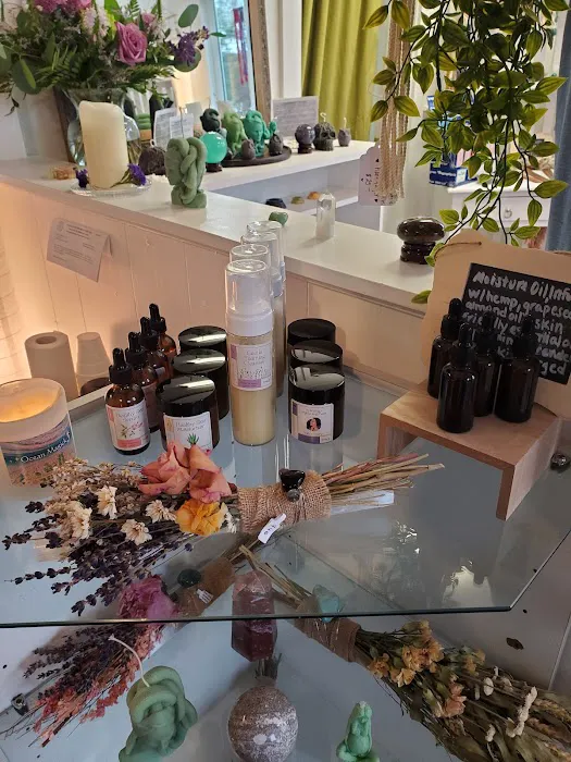 Verbena Studio Picture 6