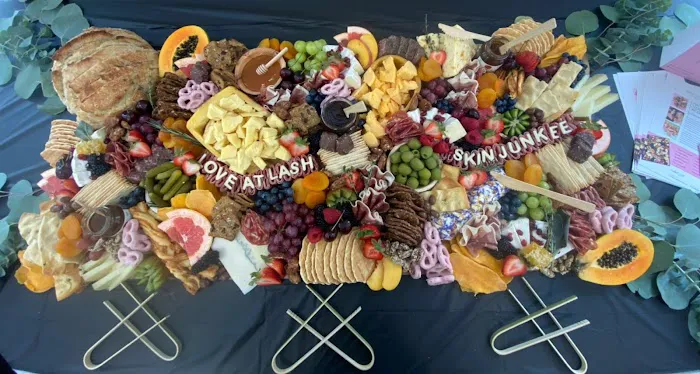 Skin Junkee Picture 5