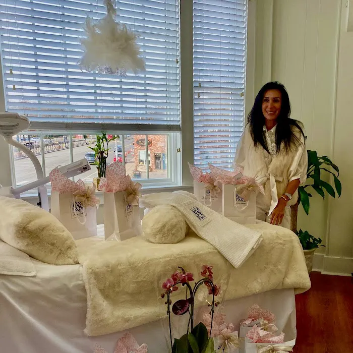 Klassic Aesthetics by Kelly Picture 1