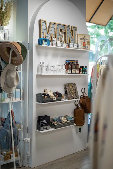 Boston Microneedling / BM Skincare + Boutique Picture 1