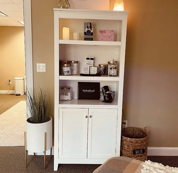 Awaken Aesthetics by April, LLC Picture 3