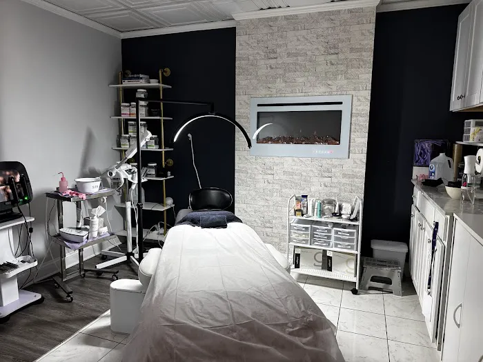 DF - Skin Beauty Aesthetics Advanced Picture 4