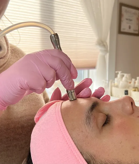 Everglow Esthetics Picture 7