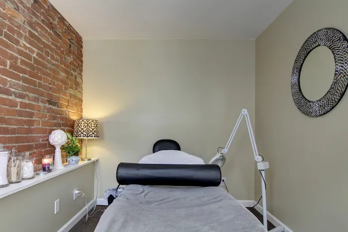 Esthetique Skin Care Studio Picture 5