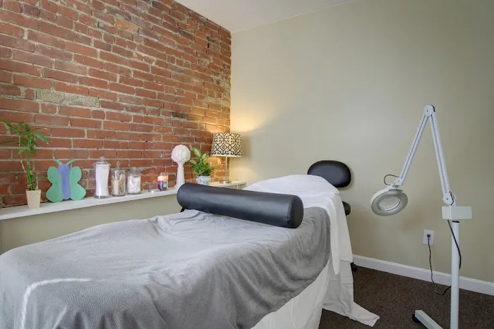 Esthetique Skin Care Studio Picture 4