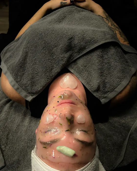 The Skin Witch Beauty Bar Picture 1