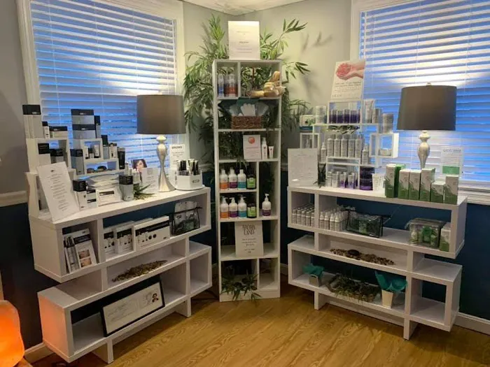 Traci Collins Skincare Studio Picture 4