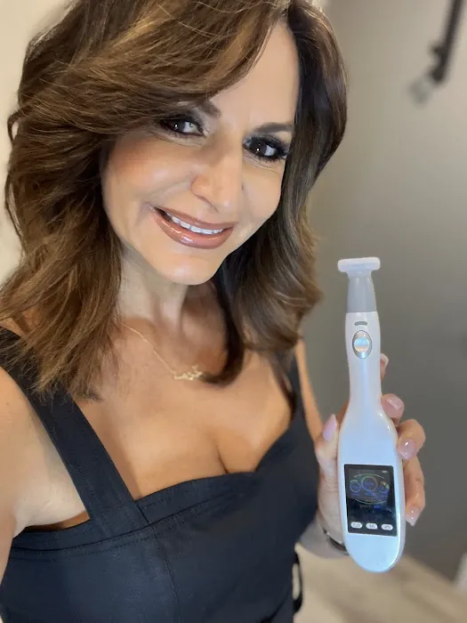 IQ Esthetics Picture 4