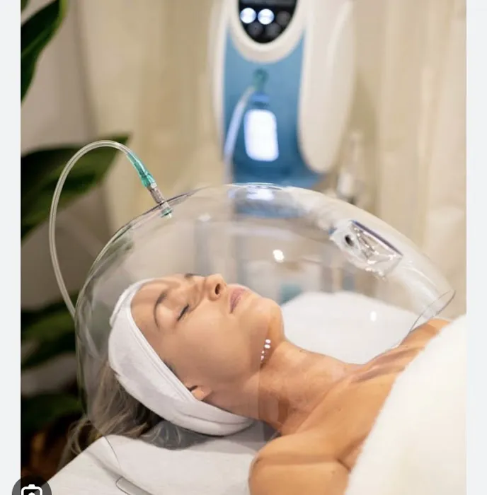 KD Gloss Aesthetics Picture 5