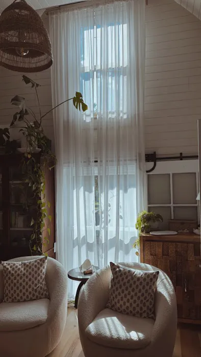 Beauty & The Body Picture 3