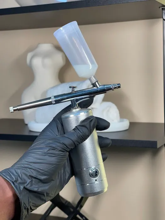 The Melaskiin Studio Picture 9