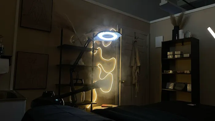 The Melaskiin Studio Picture 5