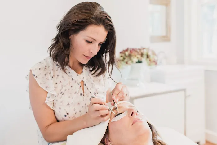 Therin Holistic Beauty Picture 9