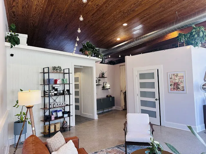 Ashleigh Jane Esthetics Picture 6