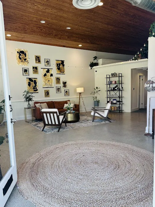 Ashleigh Jane Esthetics Picture 7