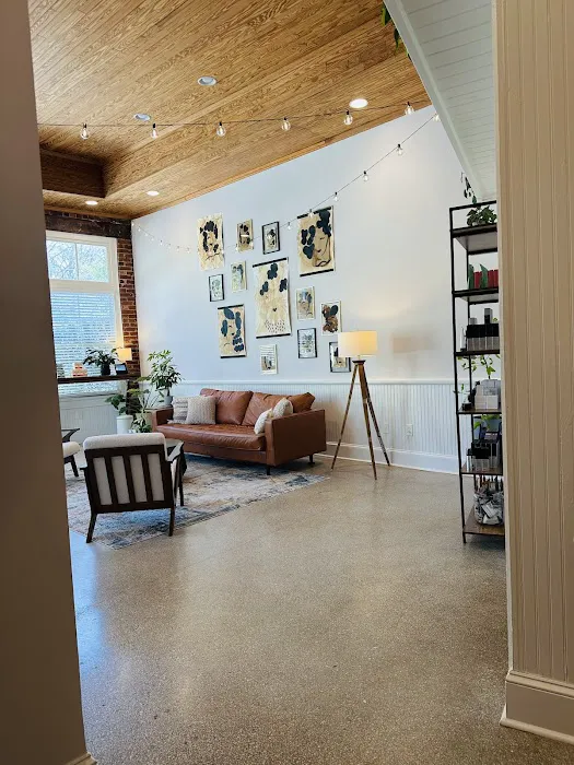 Ashleigh Jane Esthetics Picture 10