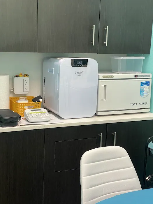 About Face Atelier Picture 1