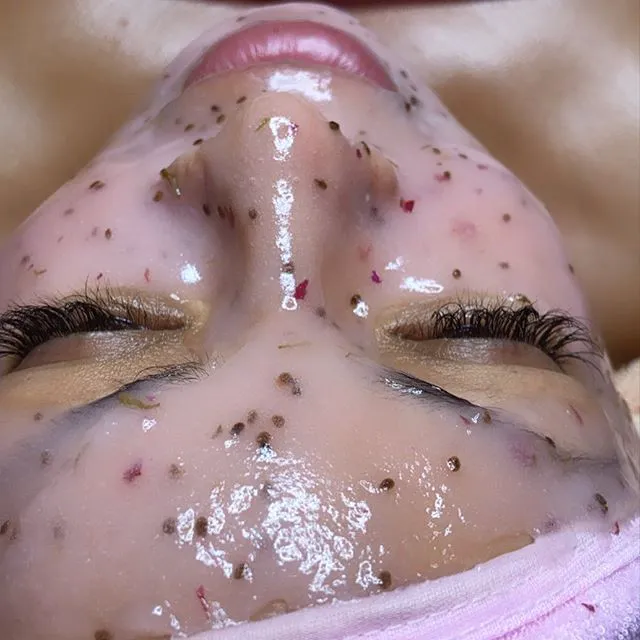 BareMer Spa Picture 4