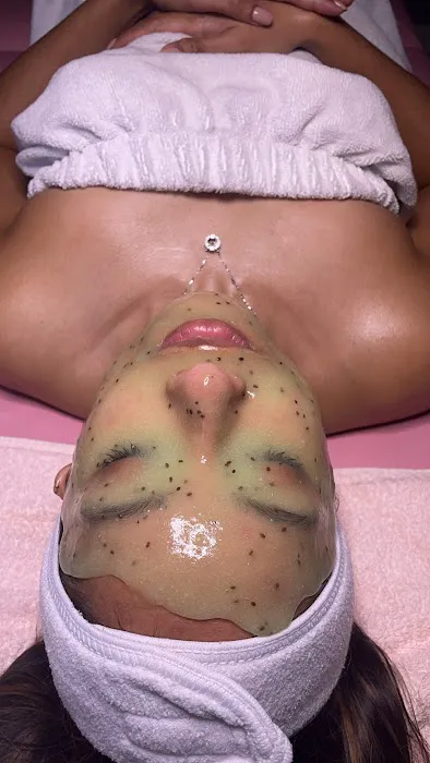 BareMer Spa Picture 9