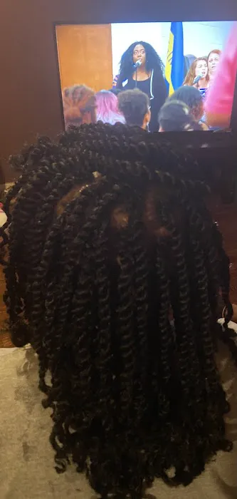 Shondrella's Beauty Sauce Picture 9