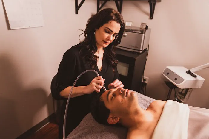 Pure Beauty & Style Picture 8