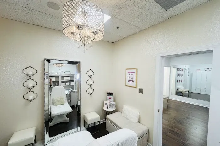 Flawless Skin Boutique Med Spa - Fillers - Skin Tightening Picture 4