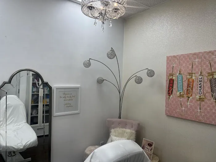 Flawless Skin Boutique Med Spa - Fillers - Skin Tightening Picture 10